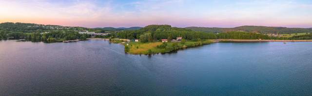 Angelmöglichkeiten wie der idyllische Bostalsse machen Angelshops im Saarland unverzichtbar.